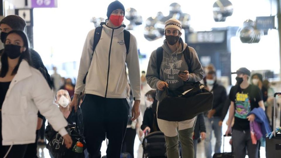 ¡Atención si piensas viajar a EU!: te exigirán estar vacunado para poder ingresar