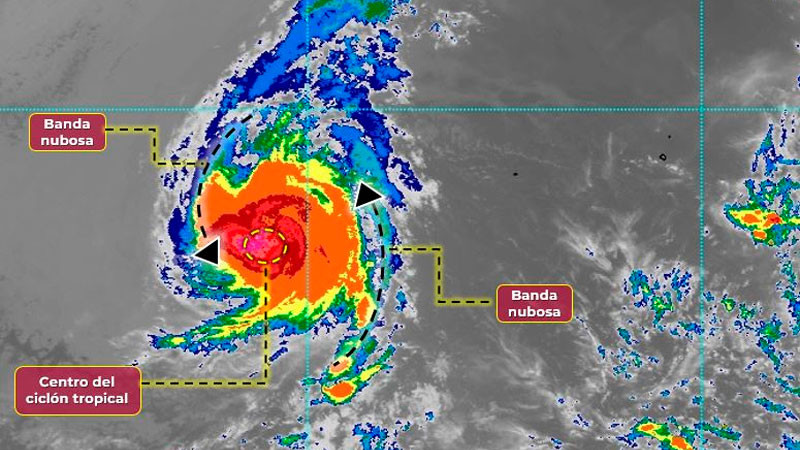 Huracán Fernanda continúa debilitándose