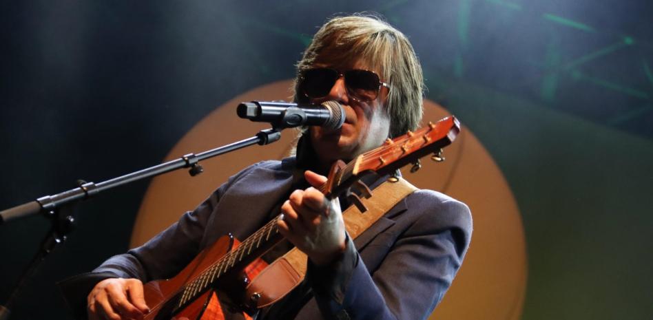 Nacho Vegas: Construyendo mundos inmóviles que se derrumban en México