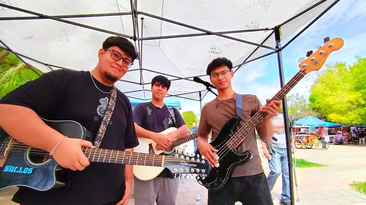 Ofrece Bazar del Monu promoción al talento local con el grupo DXCRTO