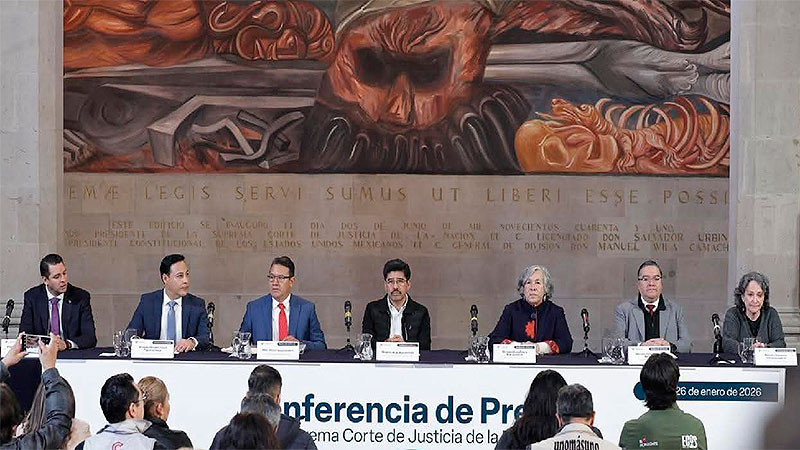 Afirma presidente de la SCJN que está dispuesto a utilizar el transporte público, tras la polémica por la compra de camionetas blindadas